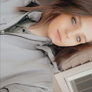 Meet your Posher, Molly